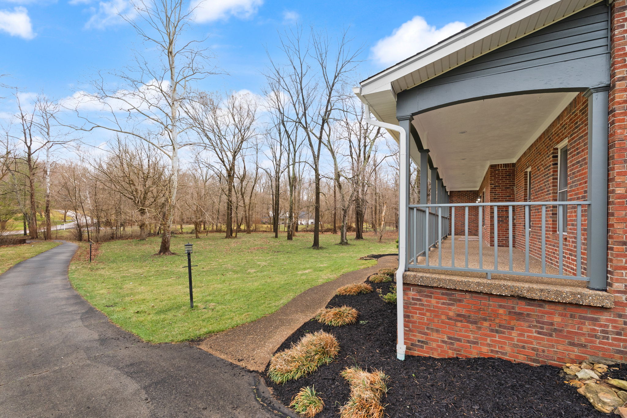 7474 Saddlebrook Court — Exterior 4