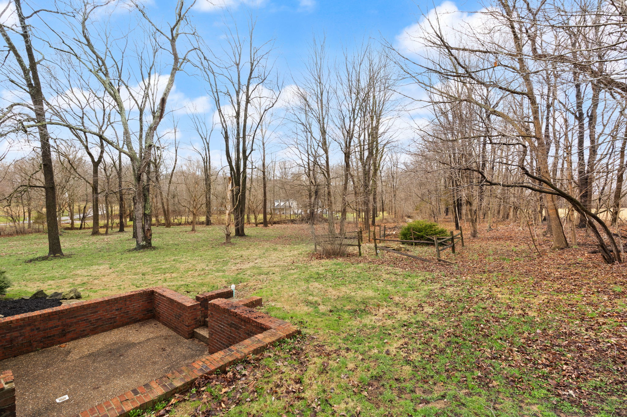 7474 Saddlebrook Court — Yard 2