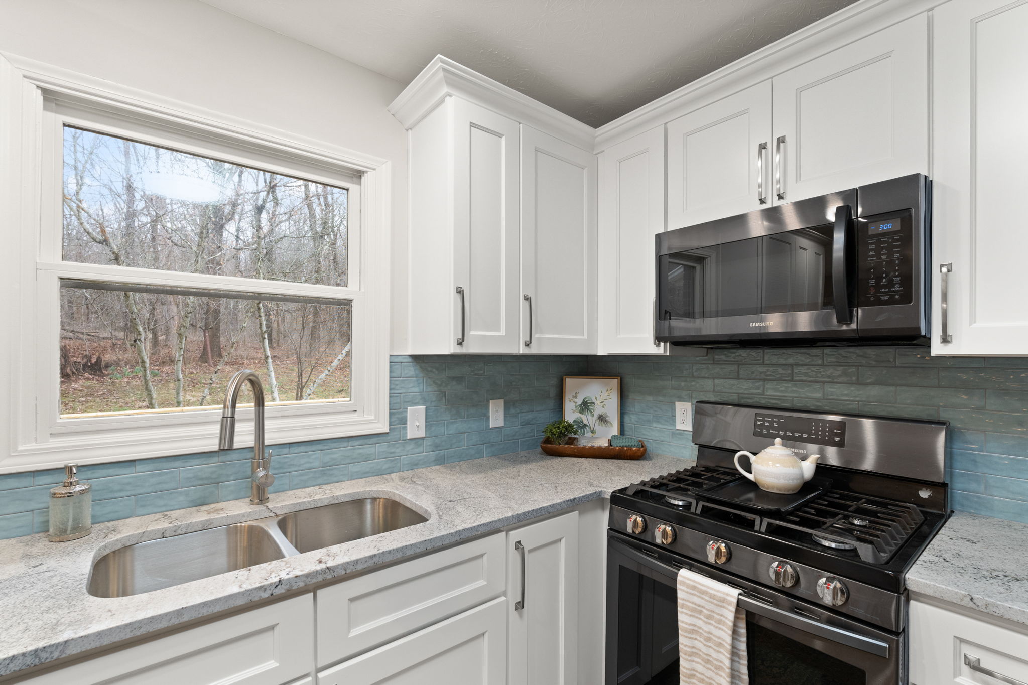 7474 Saddlebrook Court — Kitchen 6