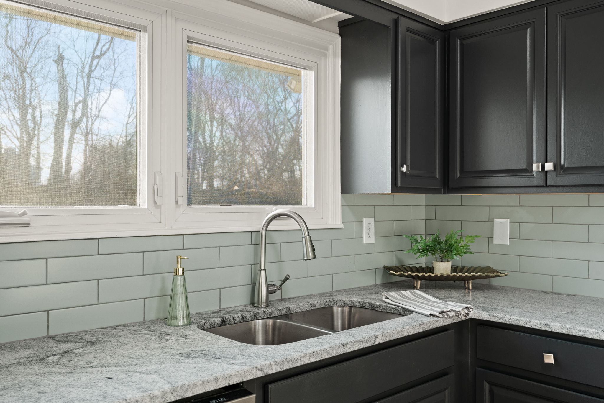 11814 Olde Spring Rd — Photo 4