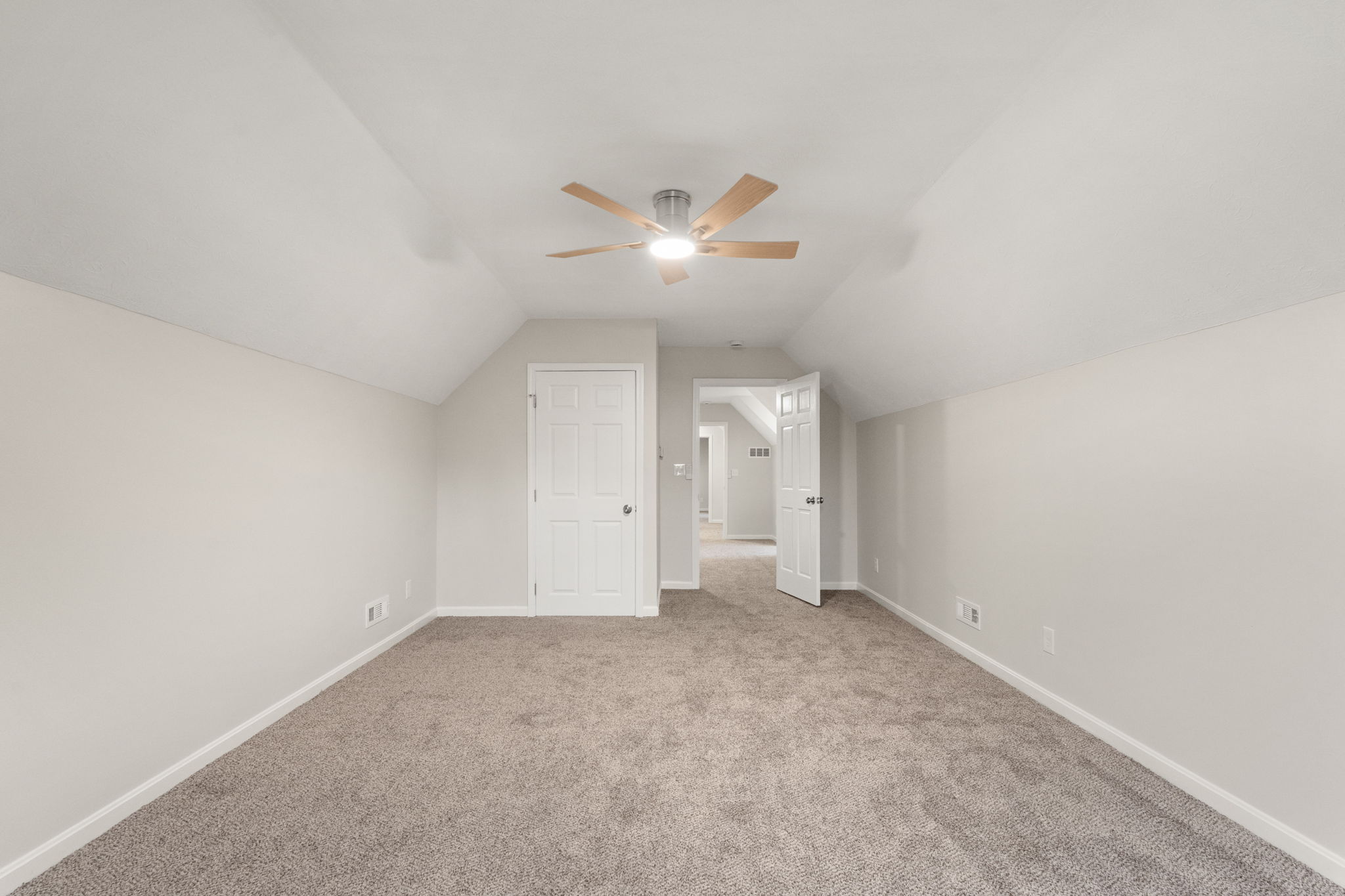 7474 Saddlebrook Court — Bedrooms 6