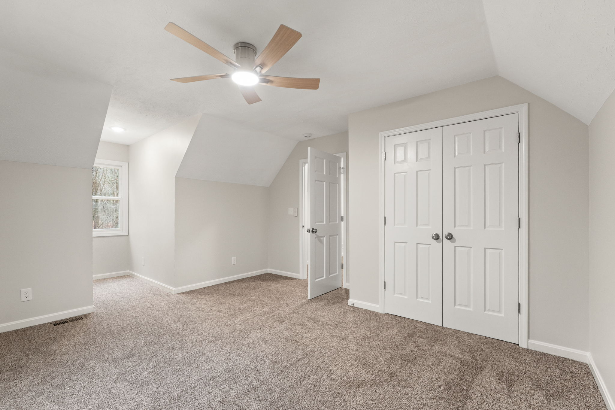 7474 Saddlebrook Court — Bedrooms 8