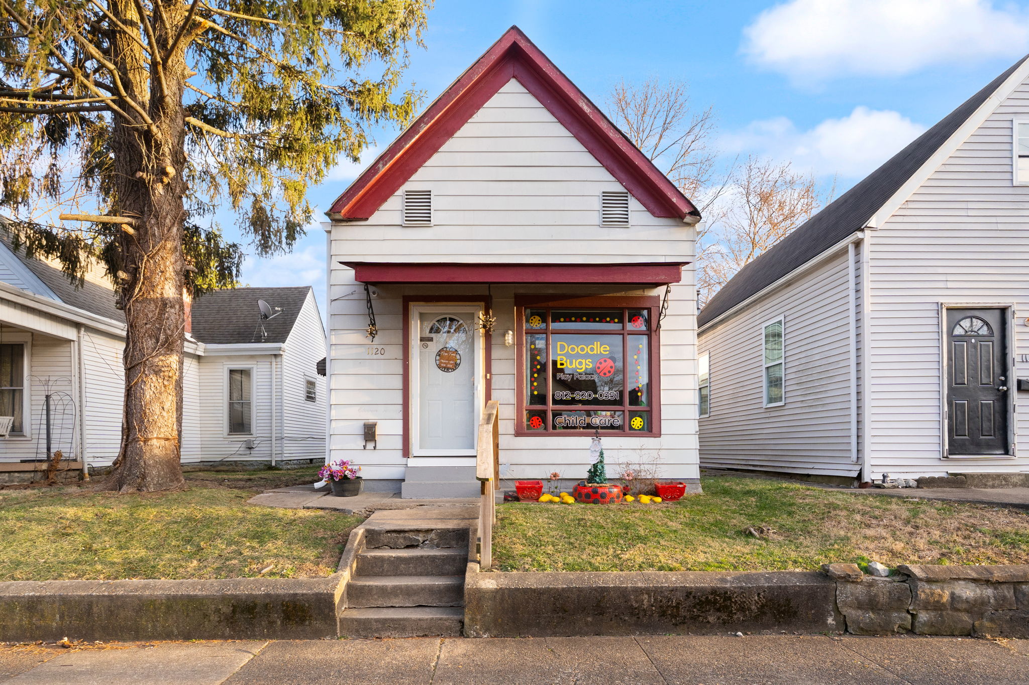 1120 Ekin Ave — Photo 5