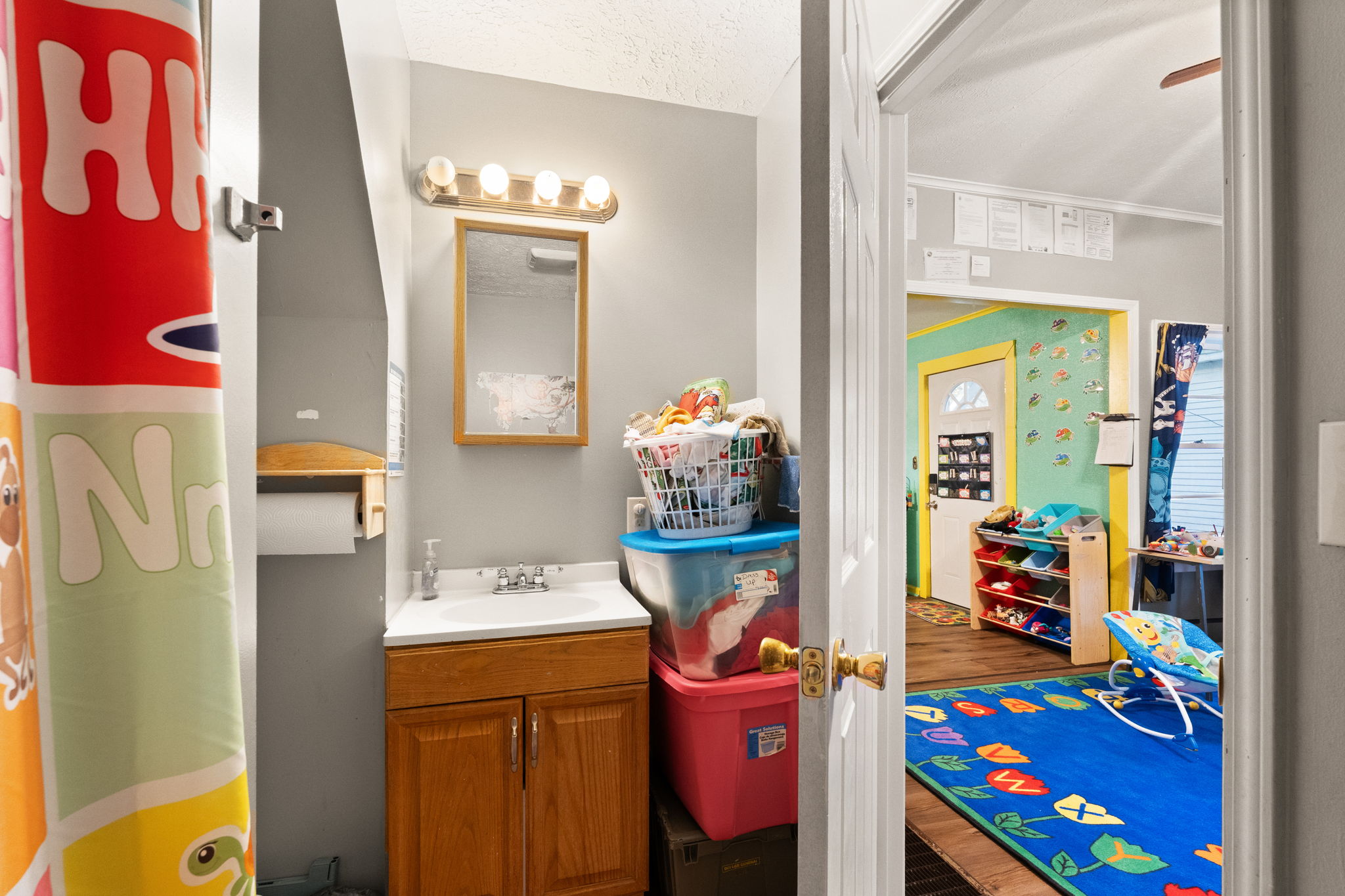 1120 Ekin Ave — Photo 11