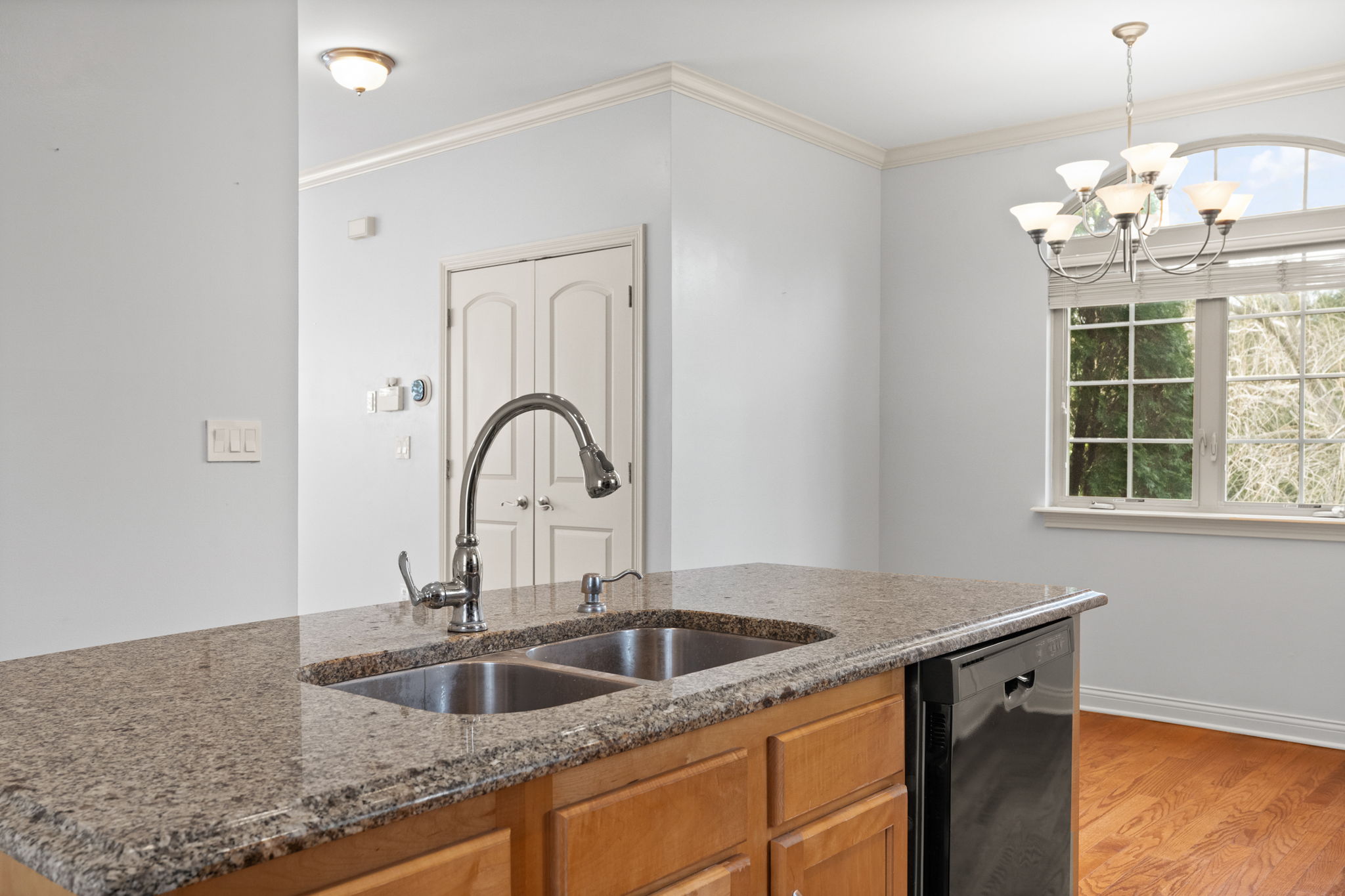 2534 Charlestown Rd — Photo 10