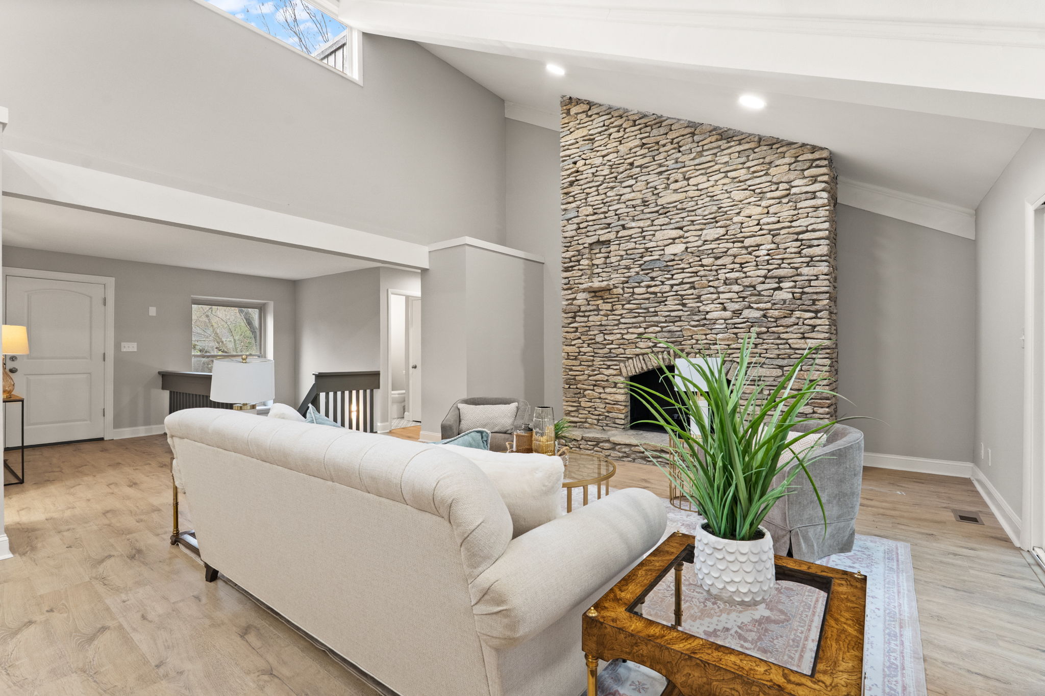 3703 Trail Ridge Rd — Living Room 8