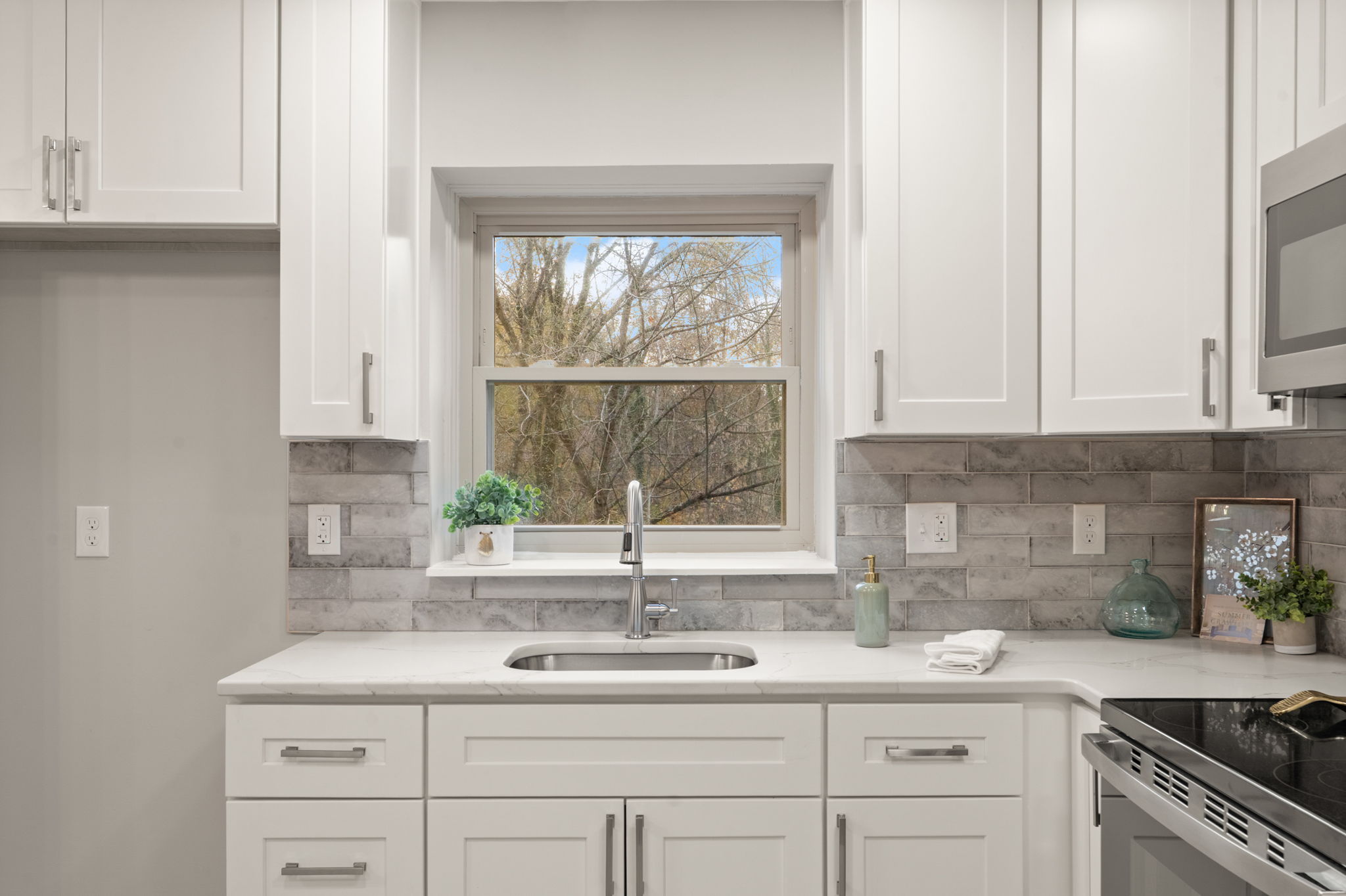 3703 Trail Ridge Rd — Kitchen 6