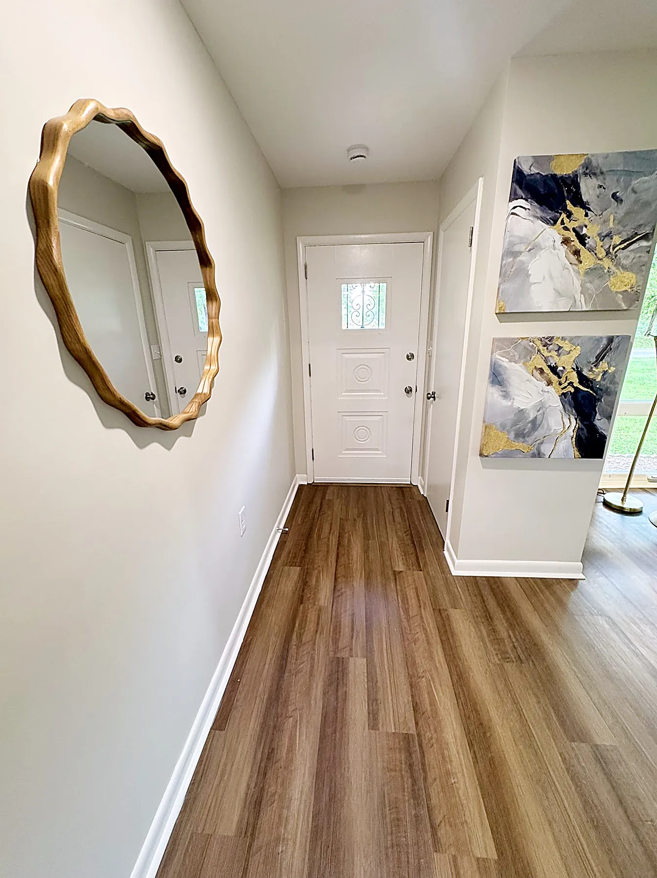 Entry foyer of 1300 Trevilian Way