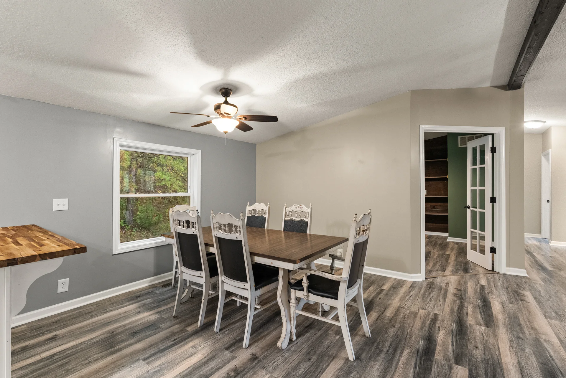 Dining area at 2206 Old State Road