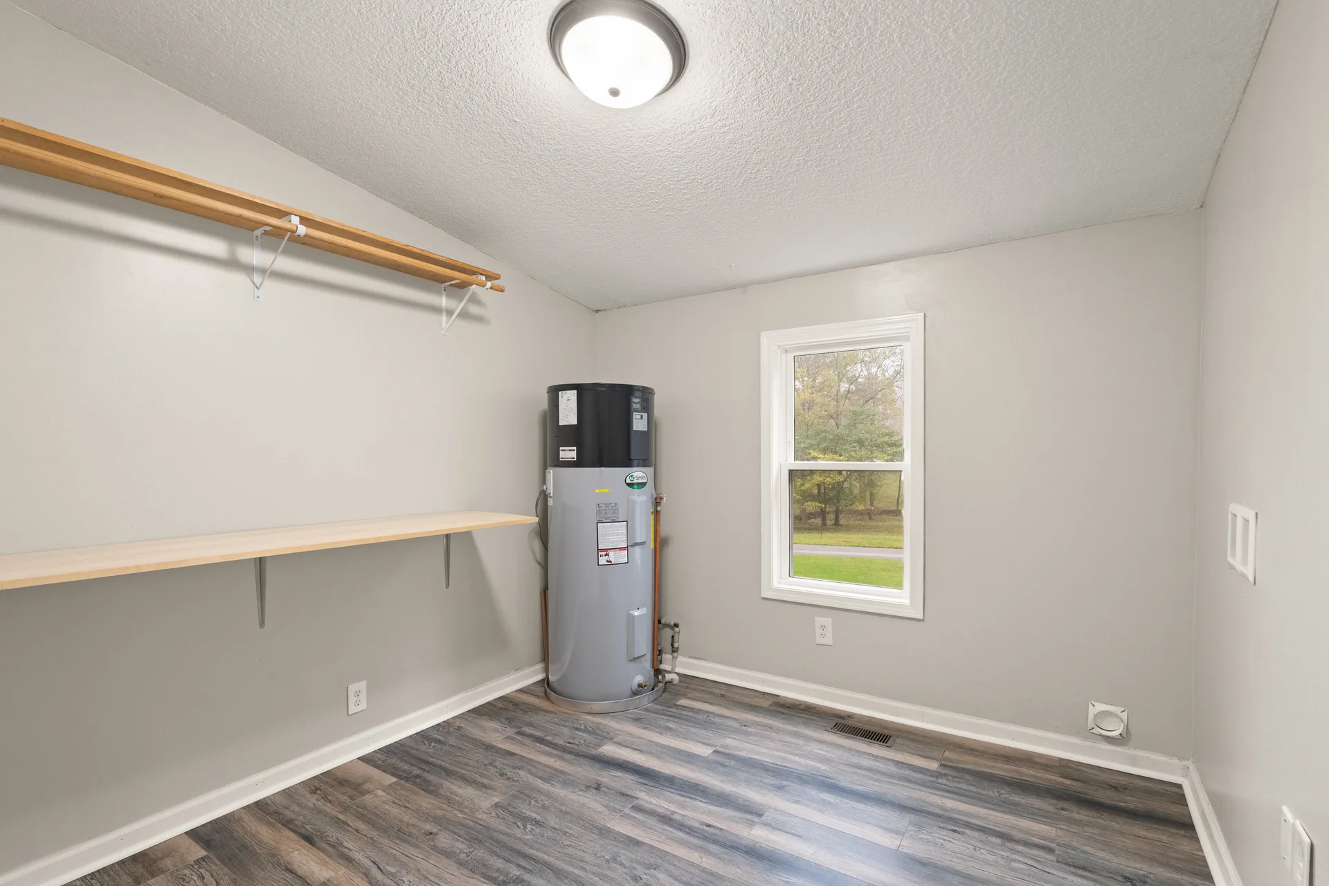 Laundry room at 2206 Old State Road