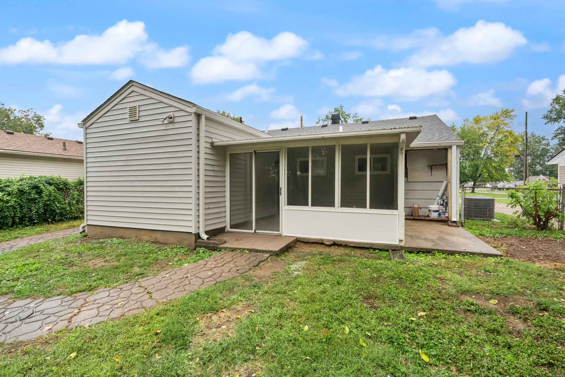 Florida room exterior at 4800 Partridge Run