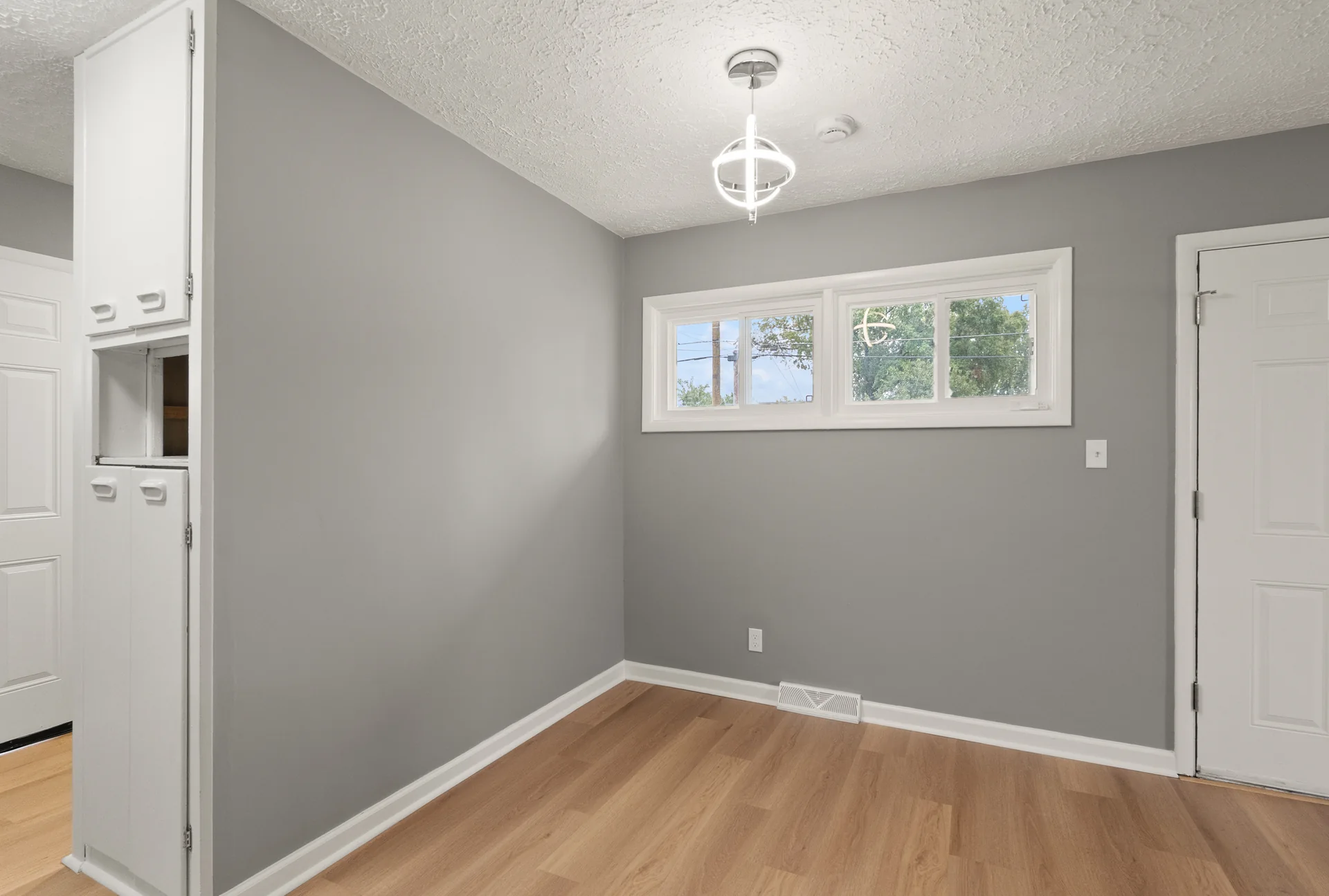 Dining area at 4800 Partridge Run