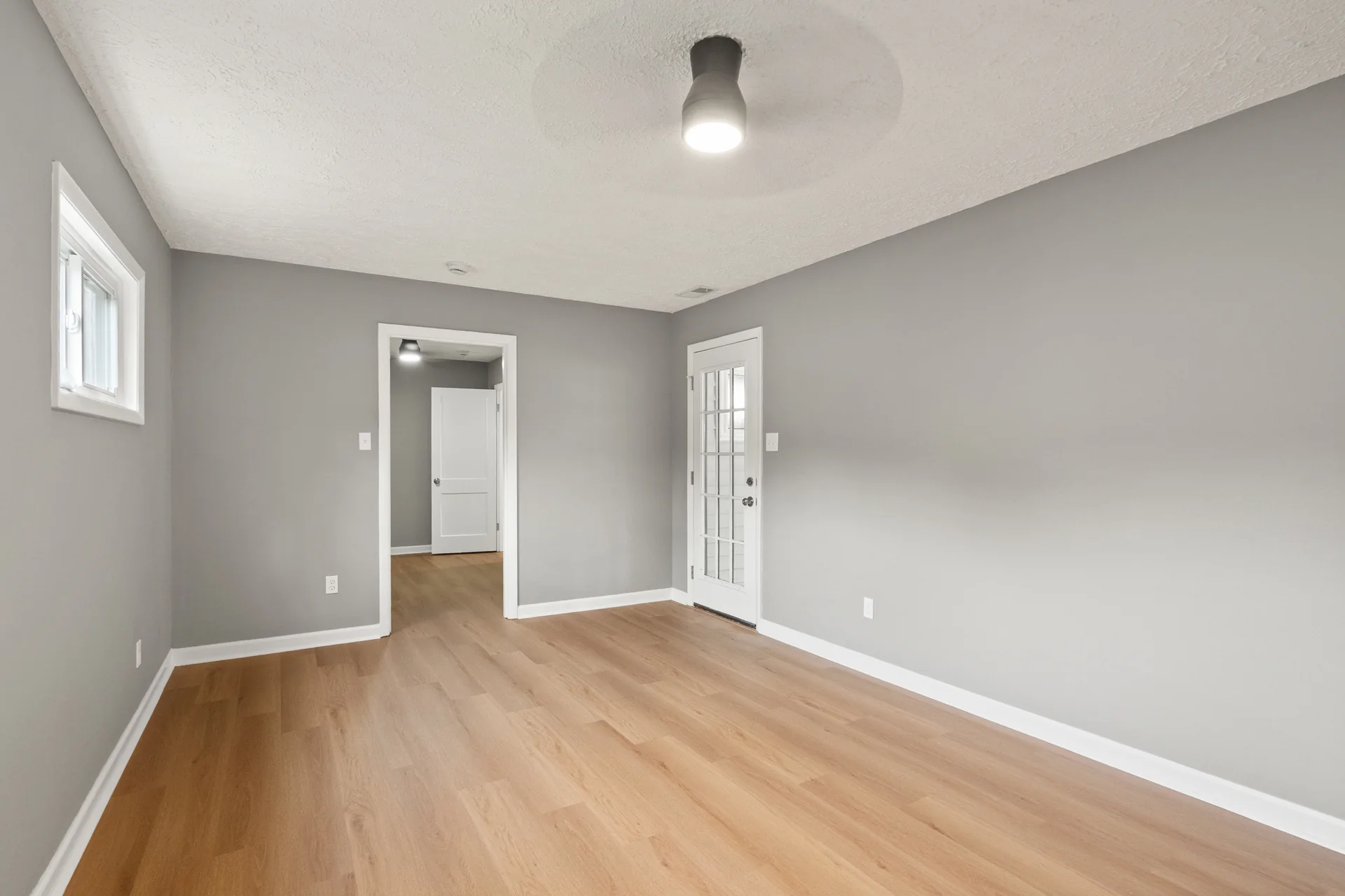 Bedroom and doorway at 4800 Partridge Run