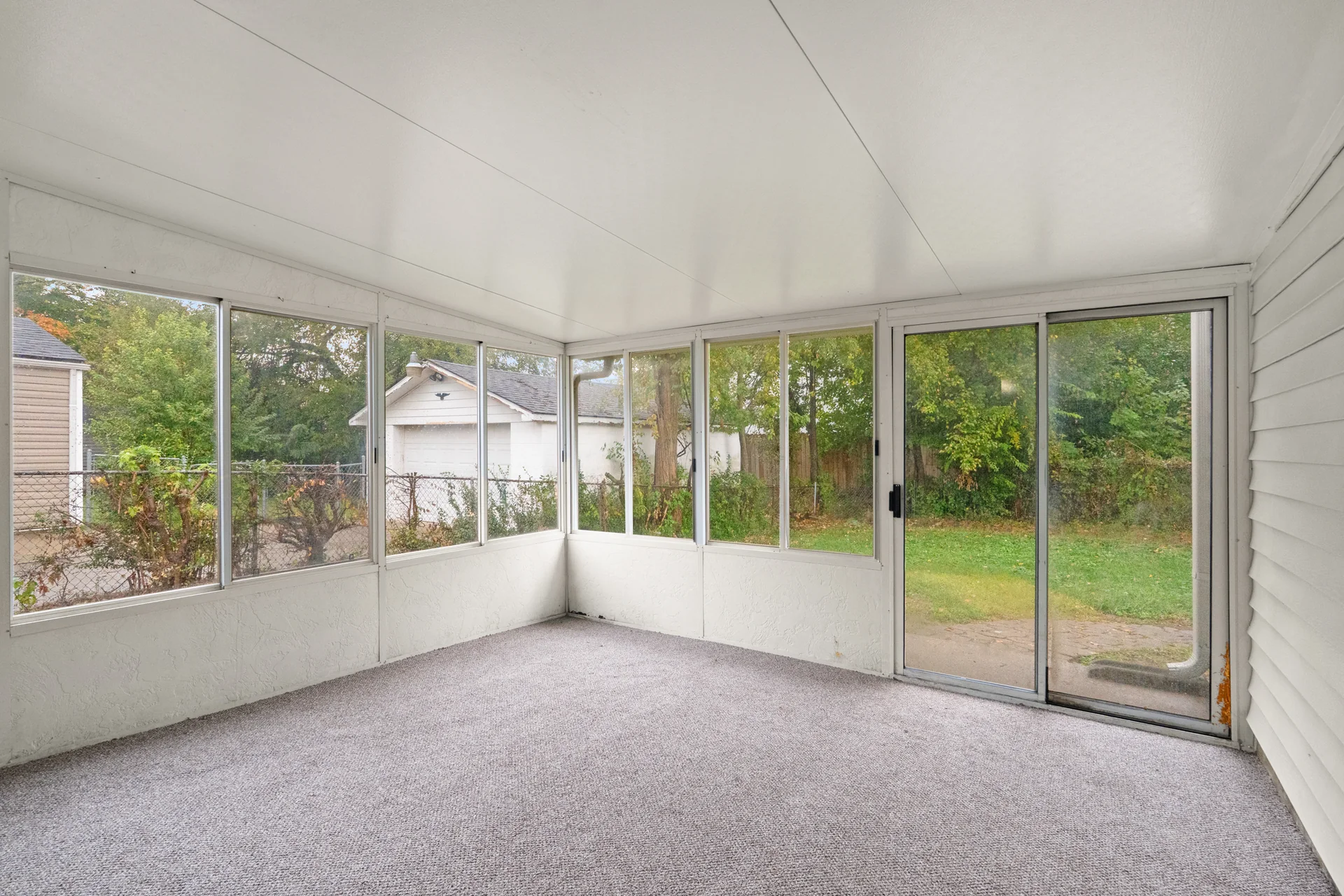 Florida room overlooking the yard at 4800 Partridge Run